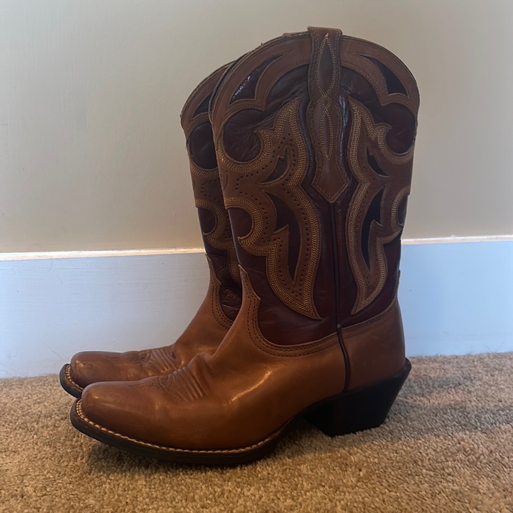 Square Toe Ariat Cowgirl Boots